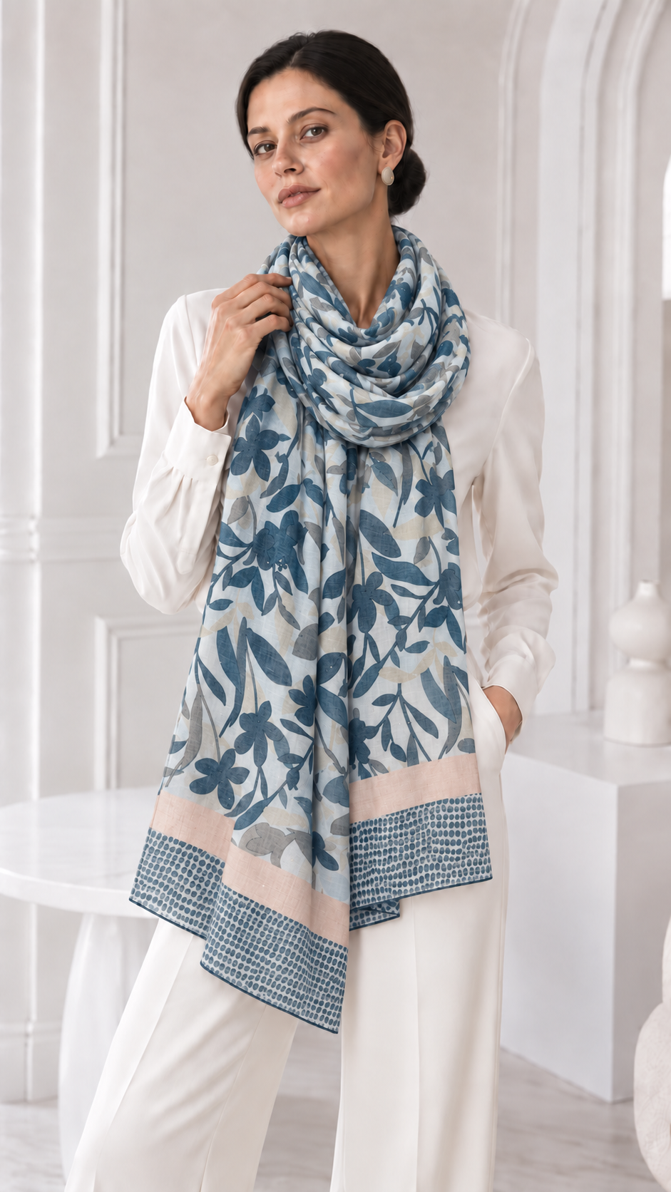 Esarfa model floral albastra